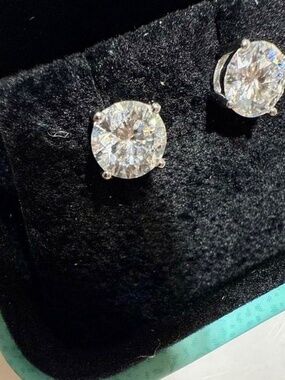 2 CT Round Cut Moissanite Stud Earrings | Brilliant Sparkle | Gift for
